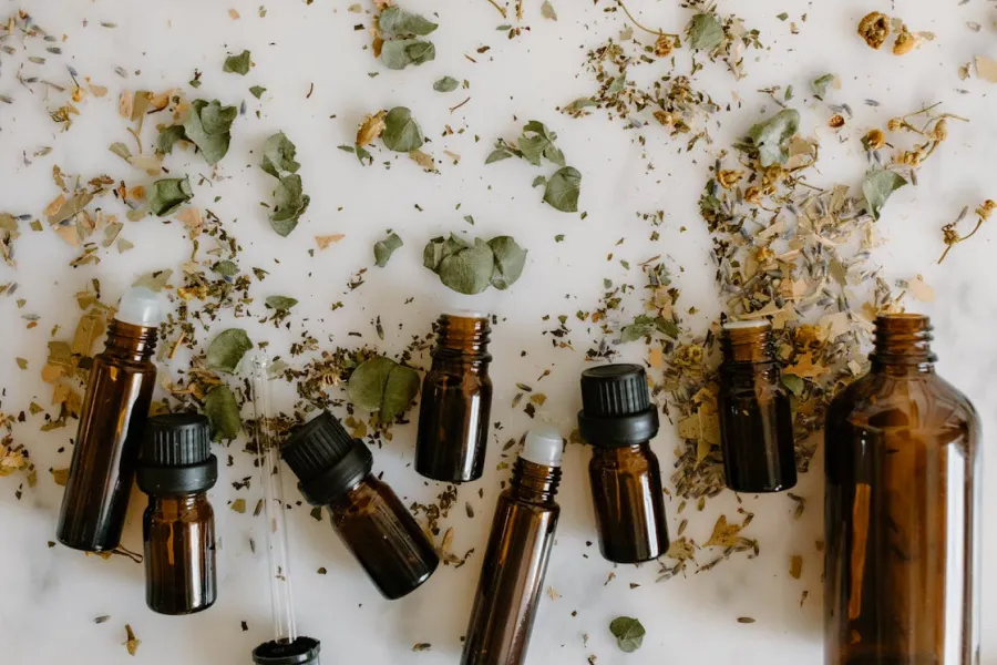 Fragrance Layering Tips For Long-Lasting Scent